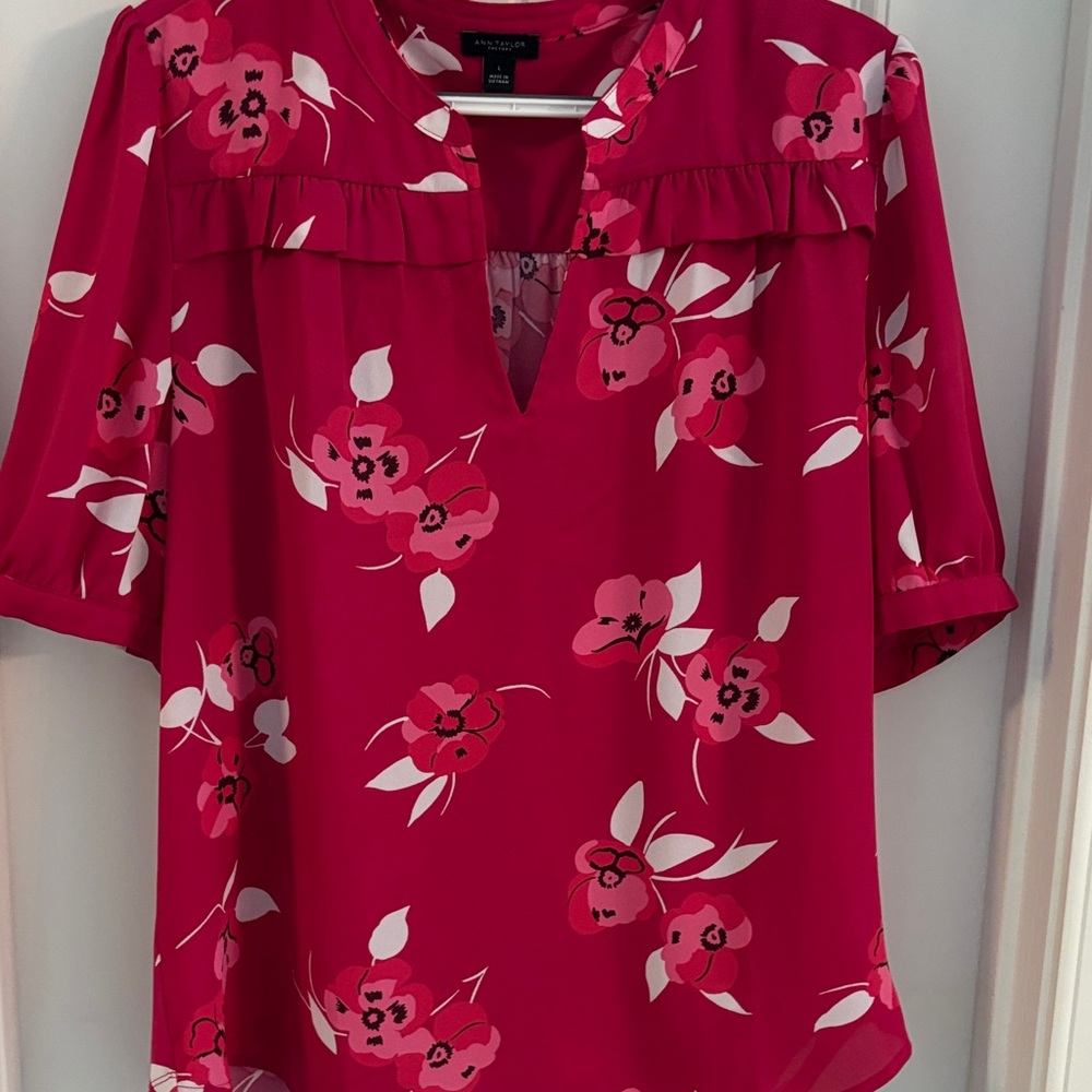 Ann Taylor Factory Fuchsia Floral Blouse